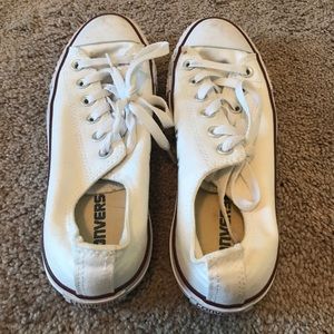 White canvas converse sneakers